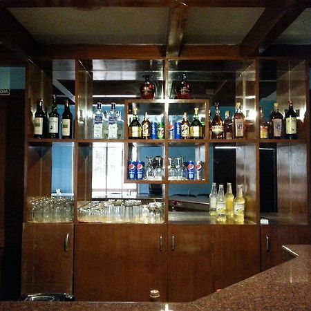 Paramount Inn 스리페룸부두르 외부 사진